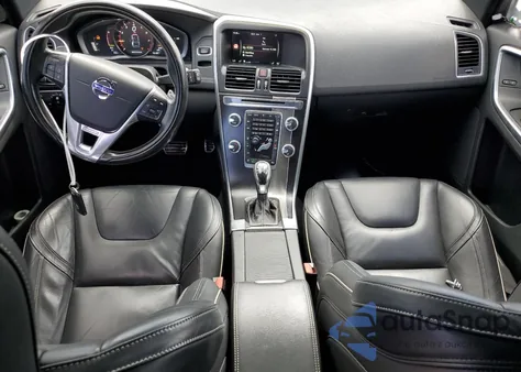 2016 Volvo Xc60 T6 R-Design из США, поврежденный, VIN YV449MRP2G2868348